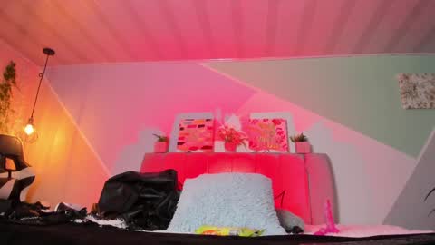 ASHLEY online show from January 8, 12:58 pm