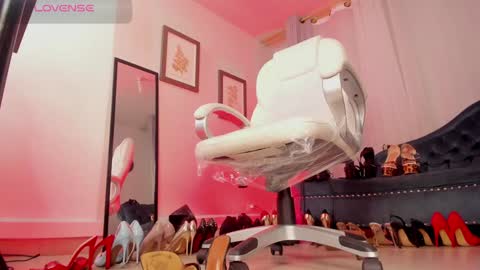 ashley_leon_ online show from January 9, 4:17 pm