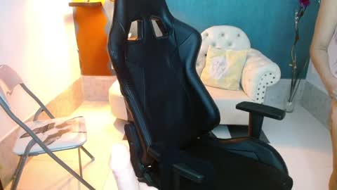 ashley online show from February 19, 12:14 am