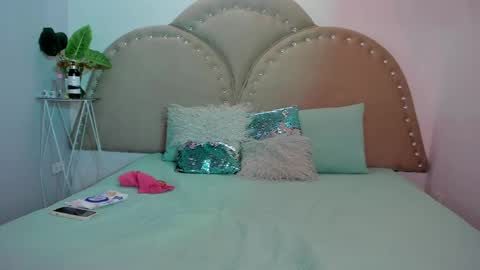 Snapshot of ashley_winterss chatting on June 2, 1:13 pm ASHLEY online show from June 2, 1:13 pm
