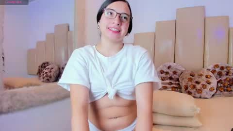 Snapshot of ashley_winterss chatting on June 25, 1:37 pm ASHLEY online show from June 25, 1:37 pm
