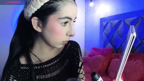 Snapshot of ashleybrend chatting on October 18, 9:15 pm CAMILA online show from October 18, 9:15 pm