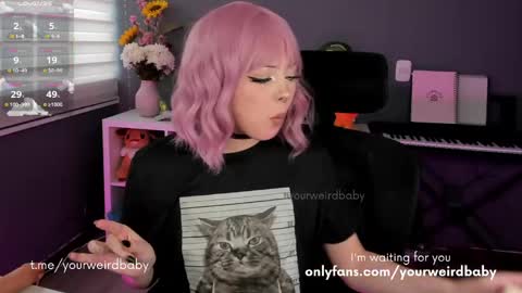 Snapshot of ashleycat9 chatting on May 10, 9:31 pm Ashlee Boox online show from May 10, 9:31 pm