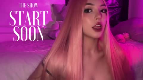 Snapshot of ashleycat9 chatting on May 14, 3:19 pm Ashlee Boox online show from May 14, 3:19 pm