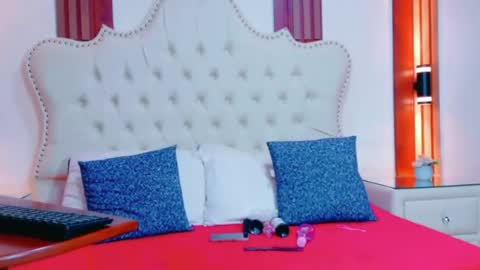 Snapshot of ashleydias chatting on July 18, 2:05 am ashleydias online show from July 18, 2:05 am
