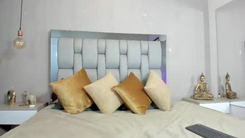 AshleyHill online show from November 18, 1:55 am