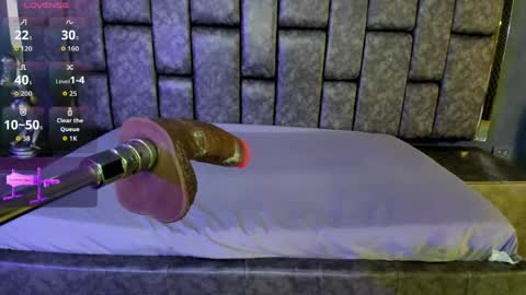 ASHLEY  My schedule 600 - 1400 GMT -5 online show from April 15, 5:03 am