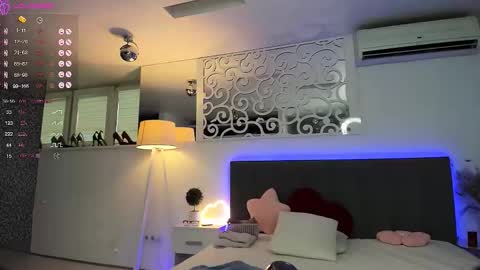 AshleyJonse online show from September 18, 4:58 am