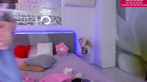 AshleyJonse online show from January 14, 6:08 am