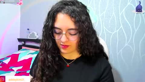 .. Ashley .. online show from September 21, 12:45 am