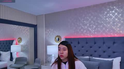 Snapshot of ashleyroberh chatting on February 1, 12:15 pm AshleyRoberh online show from February 1, 12:15 pm