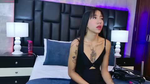 Snapshot of ashleyroberh chatting on May 9, 7:52 pm AshleyRoberh online show from May 9, 7:52 pm