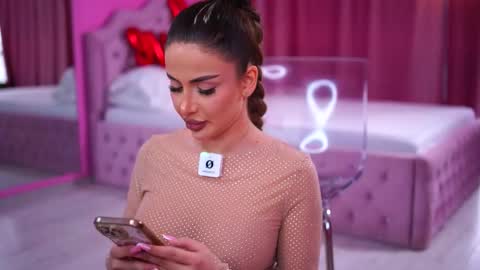 Ashley online show from February 5, 10:20 am