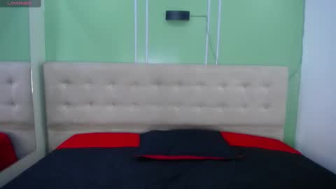 Snapshot of ashleythompsonn chatting on February 26, 12:03 pm AshleyThompsonn online show from February 26, 12:03 pm