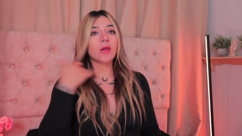 Ashley Lauren online show from January 13, 3:45 am