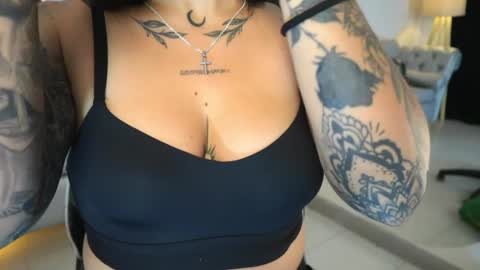 Ashley Lauren online show from April 10, 7:18 pm