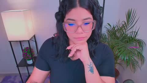 Ashleyy18   online show from March 18, 12:36 am