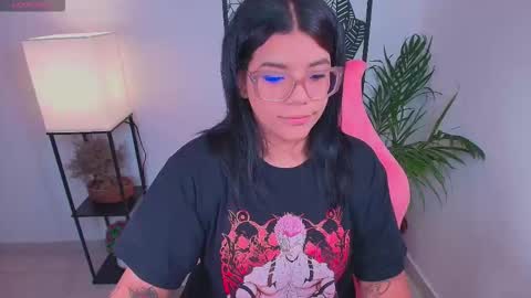 Ashleyy18   online show from March 26, 10:59 pm