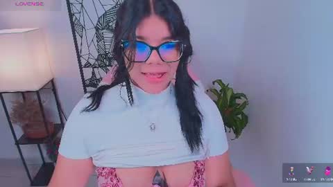 Snapshot of ashleyy18__ chatting on July 26, 12:52 am Ashleyy18 online show from July 26, 12:52 am