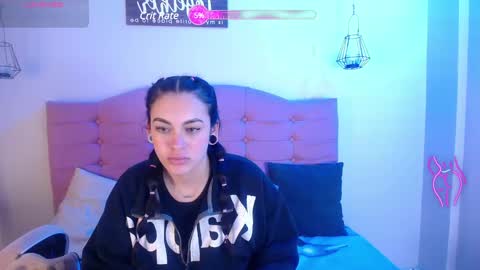 kylie online show from March 4, 3:33 am