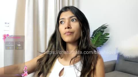 ashllovee online show from February 16, 2:32 pm