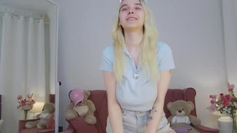 ashly_cherry online show from September 19, 11:11 am