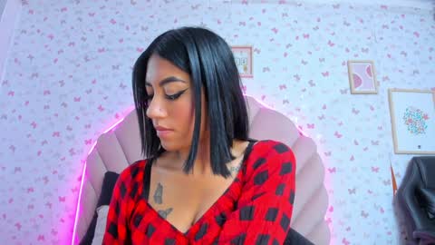 Snapshot of ashly_leee chatting on December 5, 12:00 pm Ashly online show from December 5, 12:00 pm