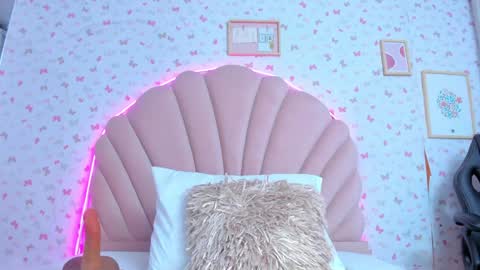 Snapshot of ashly_leee chatting on December 24, 12:44 pm Ashly online show from December 24, 12:44 pm