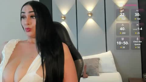 A S H L Y online show from April 13, 12:43 pm