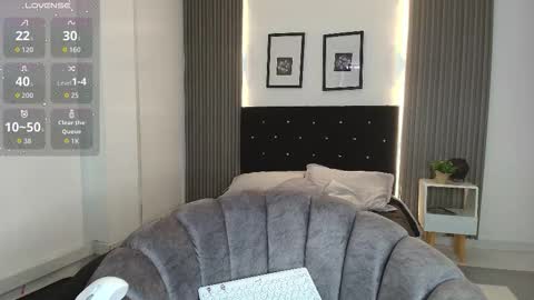    online show from September 11, 7:03 pm