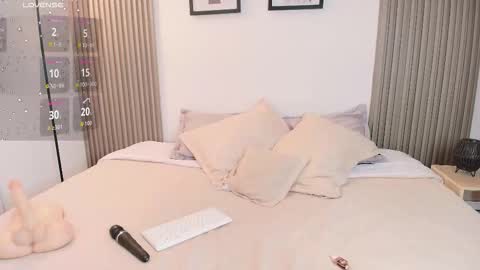    online show from February 5, 2:16 am