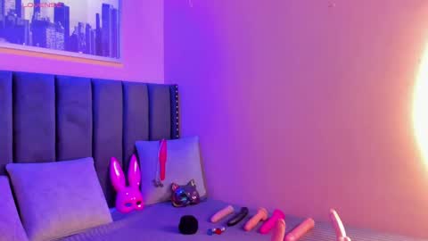 ashlye_miller_ online show from February 16, 3:37 am