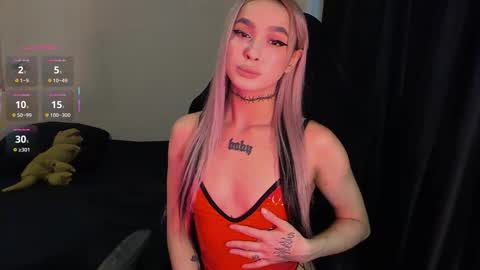 Snapshot of ashmila chatting on February 12, 12:55 pm Mila online show from February 12, 12:55 pm