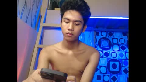 asian_ainsley69 online show from October 14, 5:03 pm
