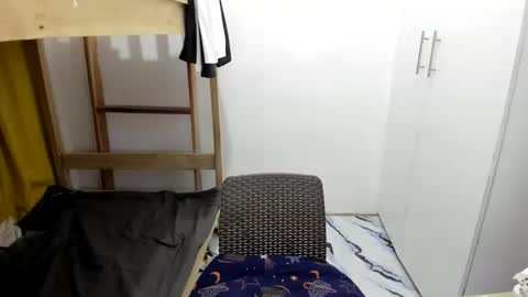 Snapshot of asian_ashxxx chatting on June 7, 12:42 pm ashxxxxx online show from June 7, 12:42 pm