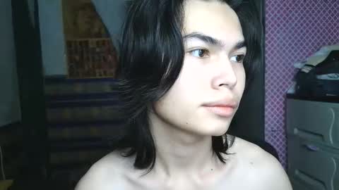 asian_babyboi online show from January 12, 7:52 pm