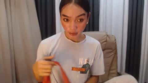 asian_cassy online show from April 8, 2:33 am