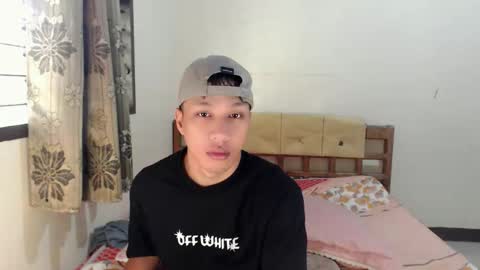 Snapshot of asian_cum_josh chatting on April 27, 2:20 am asian_cum_josh online show from April 27, 2:20 am