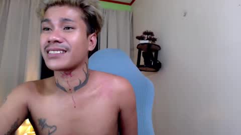 Snapshot of asian_cumsawyer chatting on December 18, 6:53 am bigload CUM take me private show or passwordshow online show from December 18, 6:53 am