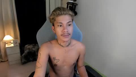 Snapshot of asian_cumsawyer chatting on December 23, 3:07 am bigload CUM take me private show or passwordshow online show from December 23, 3:07 am