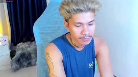 Snapshot of asian_cumsawyer chatting on December 24, 5:05 am bigload CUM take me private show or passwordshow online show from December 24, 5:05 am