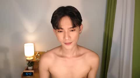 Snapshot of asian_cutiebaexx chatting on April 24, 8:39 am Pat online show from April 24, 8:39 am