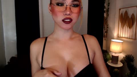 hinata online show from December 16, 12:59 am