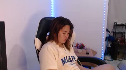 bb girl online show from November 11, 9:09 am