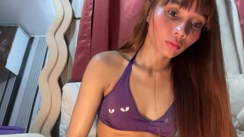 Snapshot of asian_love4u chatting on March 11, 3:29 pm mari online show from March 11, 3:29 pm