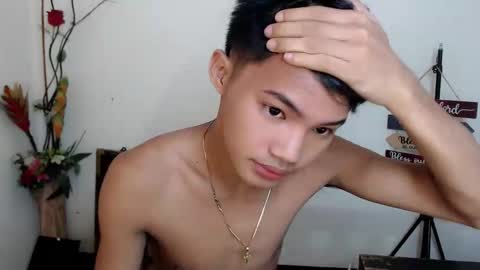 asian_lover05 online show from October 27, 9:52 pm