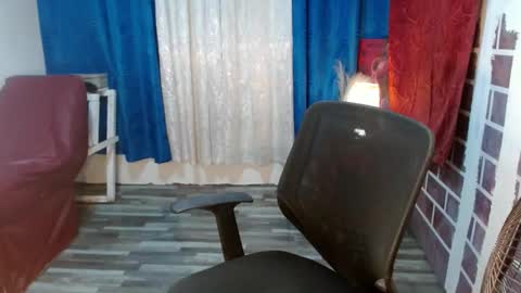 Lovely online show from January 22, 6:10 am