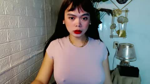 Snapshot of asian_pretty143 chatting on May 21, 5:36 am asian_pretty143 online show from May 21, 5:36 am