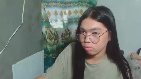 Snapshot of asian_rhean chatting on January 17, 8:13 am Rhean online show from January 17, 8:13 am