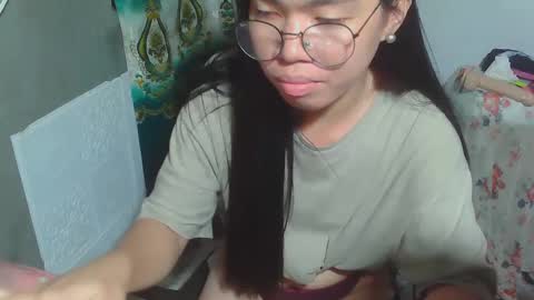 Snapshot of asian_rhean chatting on January 17, 12:31 pm Rhean online show from January 17, 12:31 pm